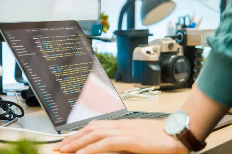 8 Best Julia-Specific IDEs Developers Should Know