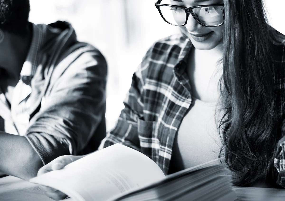 How Can Non-Tech Graduates Transition Into Business Analytics