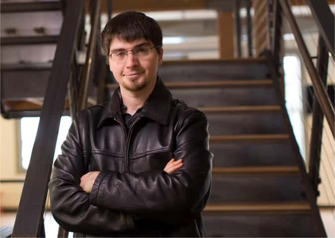 Apple Hires The GANfather Ian Goodfellow Away From Google To Up Its Ante In The AI Game