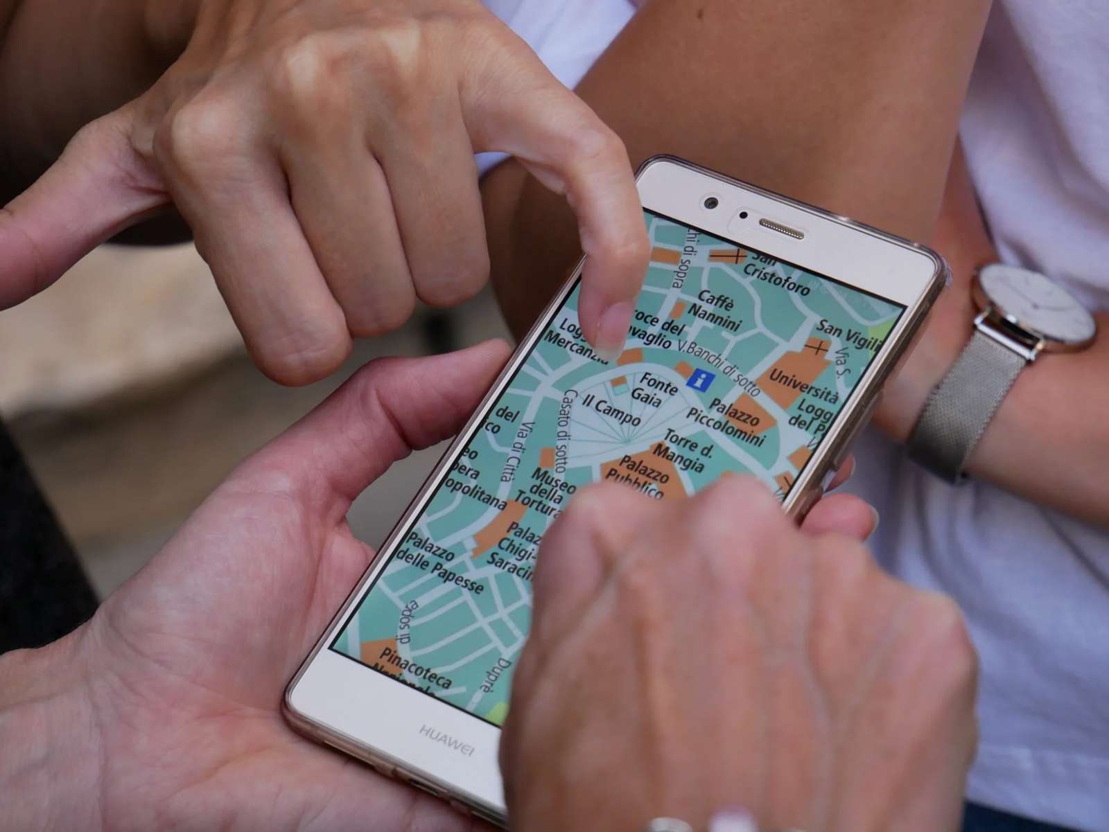 Apple Maps vs Google Maps: How Apple Gears Up For A Fight With Google In India