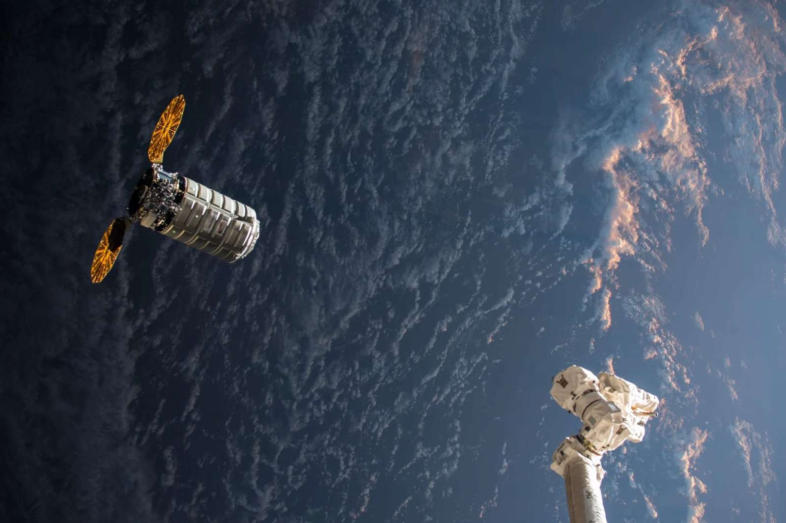 NASA Explores AI-Driven Cognitive Radios For Space Communications