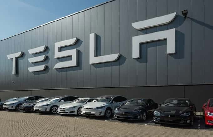 Tesla hires OpenAI’s Andrej Karpathy as Director of AI after software guru Chris Lattner’s exit
